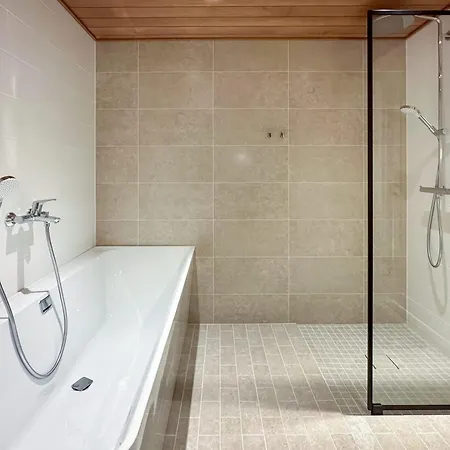 Westwind In Kuningatarranta * Hanko